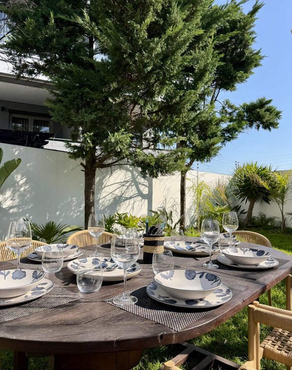 The table set under the tree